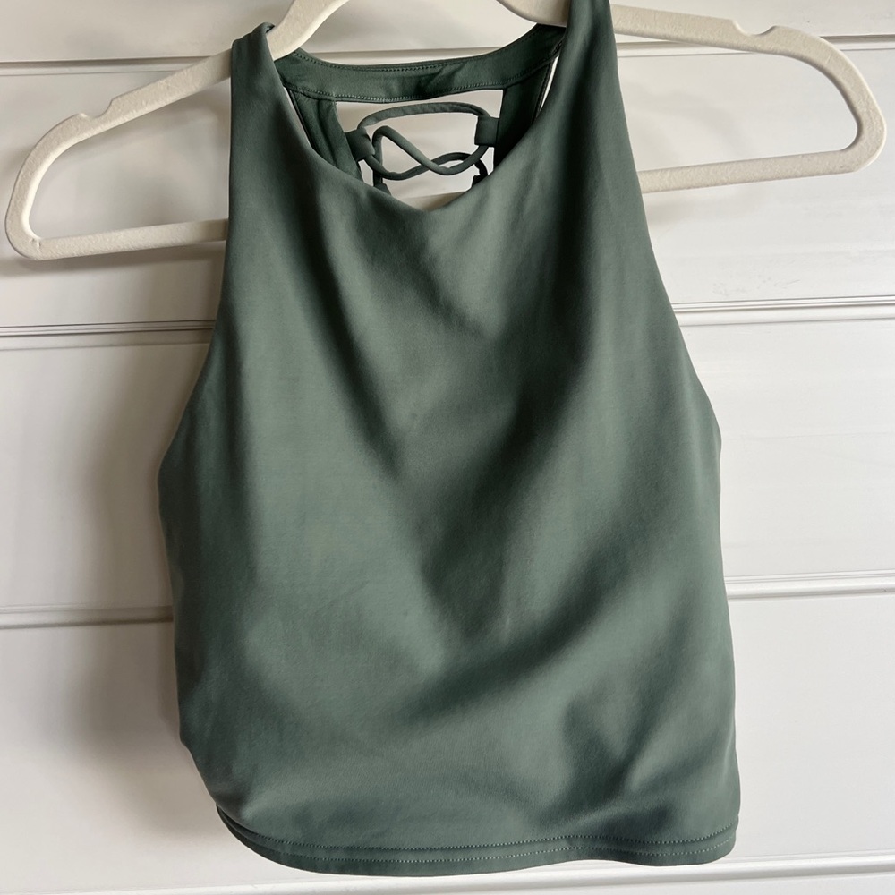 Alo Yoga Athletic Top Size Small Excellent Condition